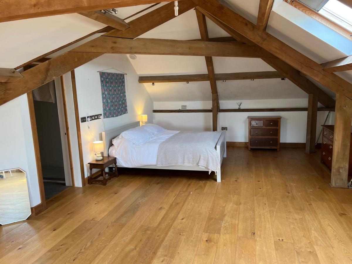 The Old Stable Block - Flat 2 Apartment Wadebridge Bagian luar foto